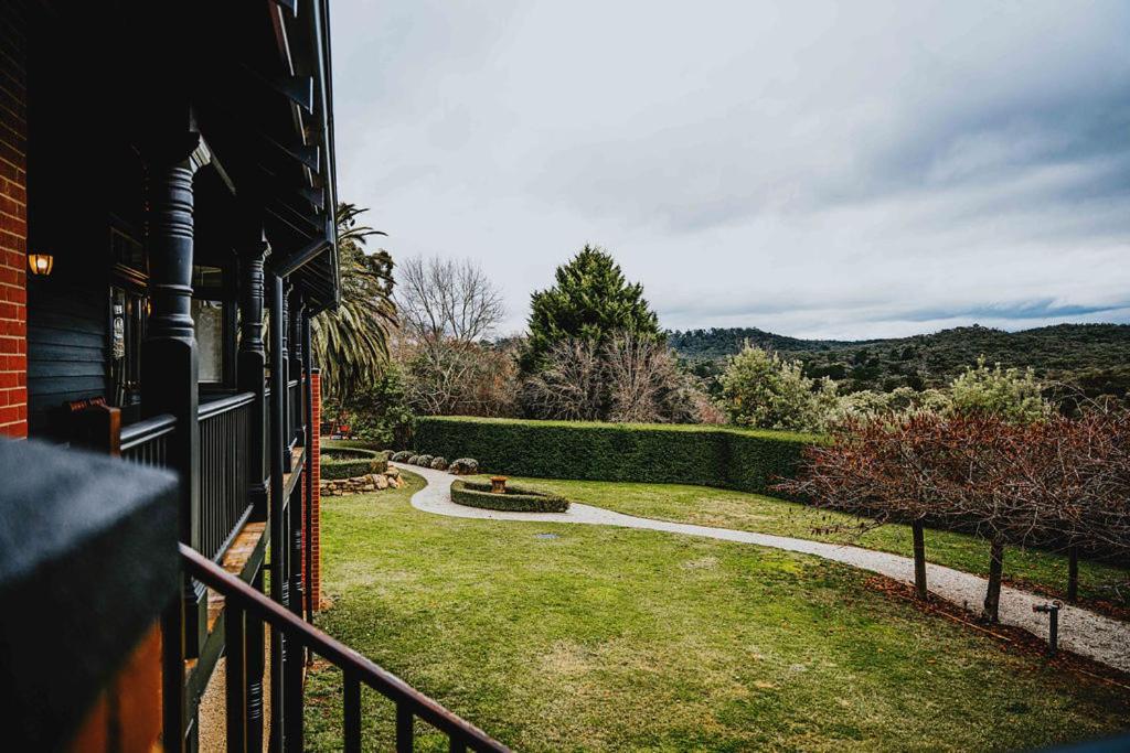 Hotel Bellinzona Hepburn Springs Esterno foto
